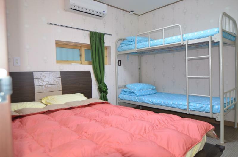 Kimchee Downtown Guesthouse Seoul Exterior photo